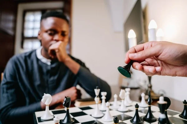 丁立人候选人赛艰难突围终获冠军 重返世界冠军赛再向棋王发起冲击